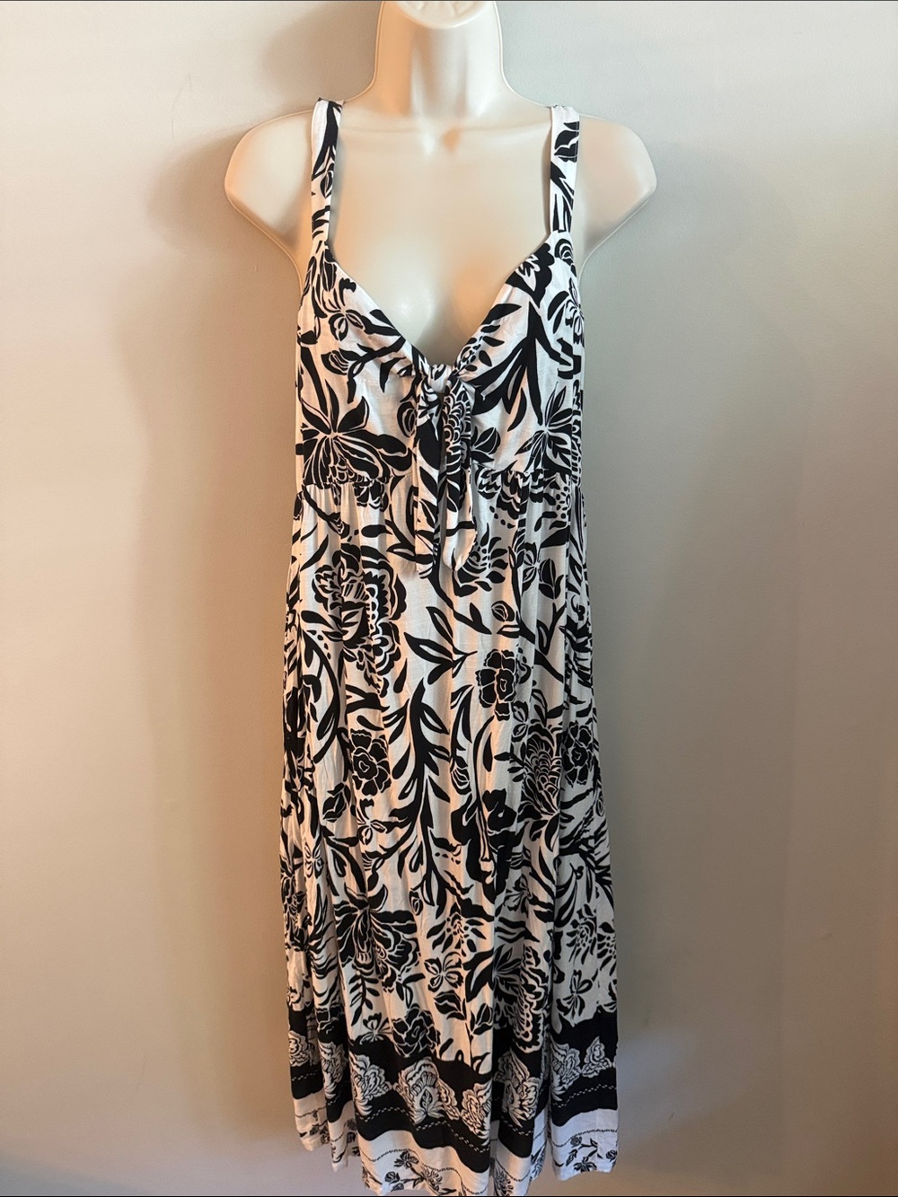 Knox Rose Black & White Floral Maxi Dress